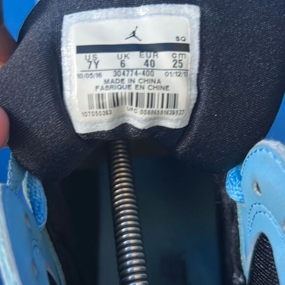 Jordan 7 Retro Pantone Sz:7 US - Picture 6 of 6